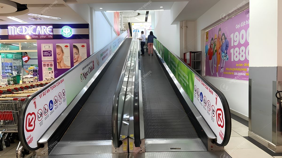 Quảng cáo thang cuốn giúp Dược phẩm Hoa Linh tăng tần suất xuất hiện và quảng bá sản phẩm tại điểm bán (Nguồn: Dự án SSM)